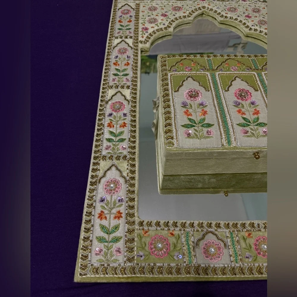 Gorgeous Indian Jharokha Floral Mirror w/ matching jewelry box